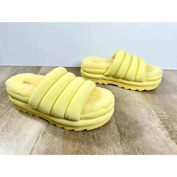UGG Maxi Puff Slides Womens 8 Yellow Platform Uggs Slip On Sandals Sheepskin - Picture 4 of 9